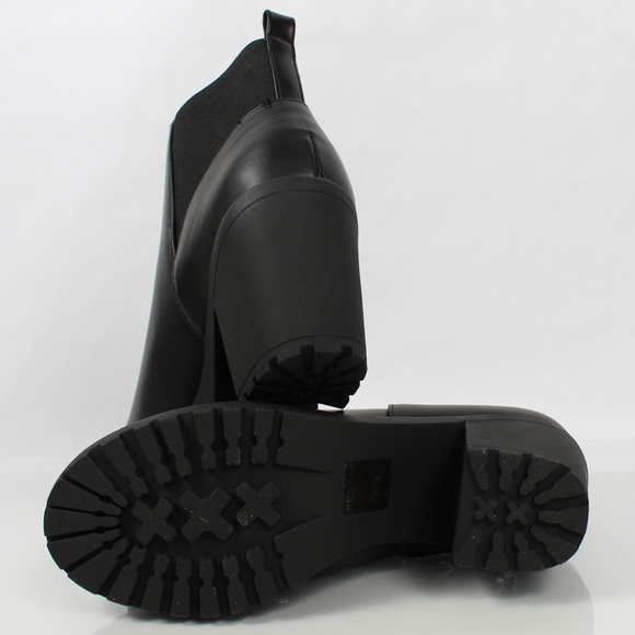 Restock!Black Faux Leather Elastic Pull On Tab Lug - Picture 5 of 8